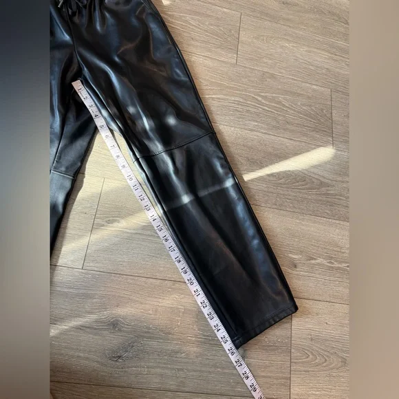 Laundry by Shelli Segal Faux Leather Black Joggers Pants - Picture 7 of 11